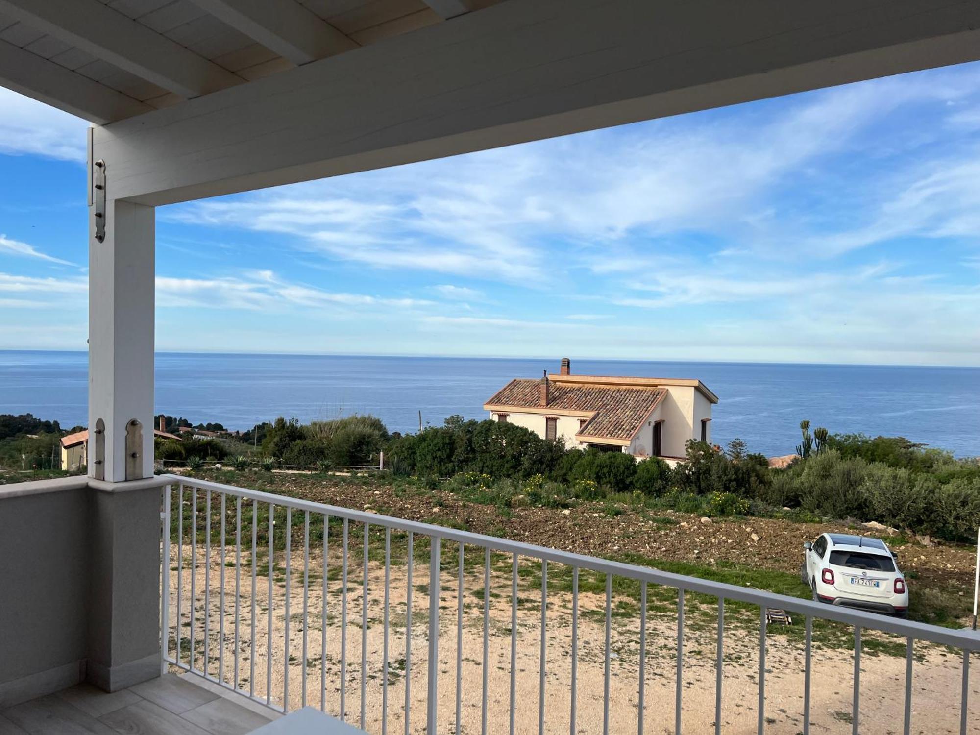 Holiday home La Finestra Sul Mare Dello Zingaro