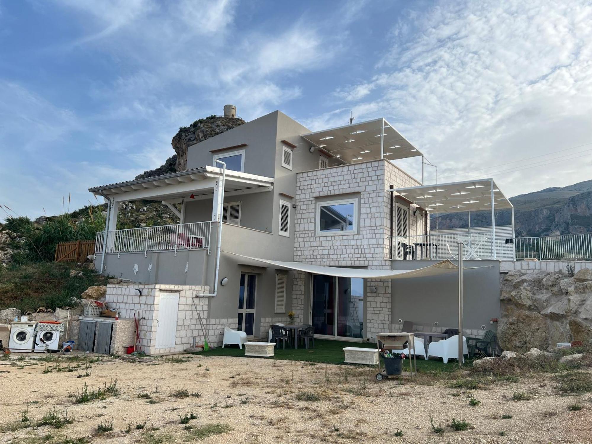 La Finestra Sul Mare Dello Zingaro Holiday home *