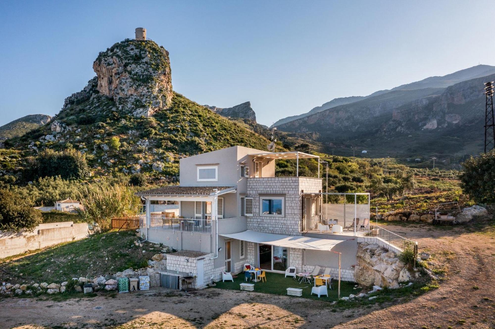 La Finestra Sul Mare Dello Zingaro Holiday home Scopello (Sicily)