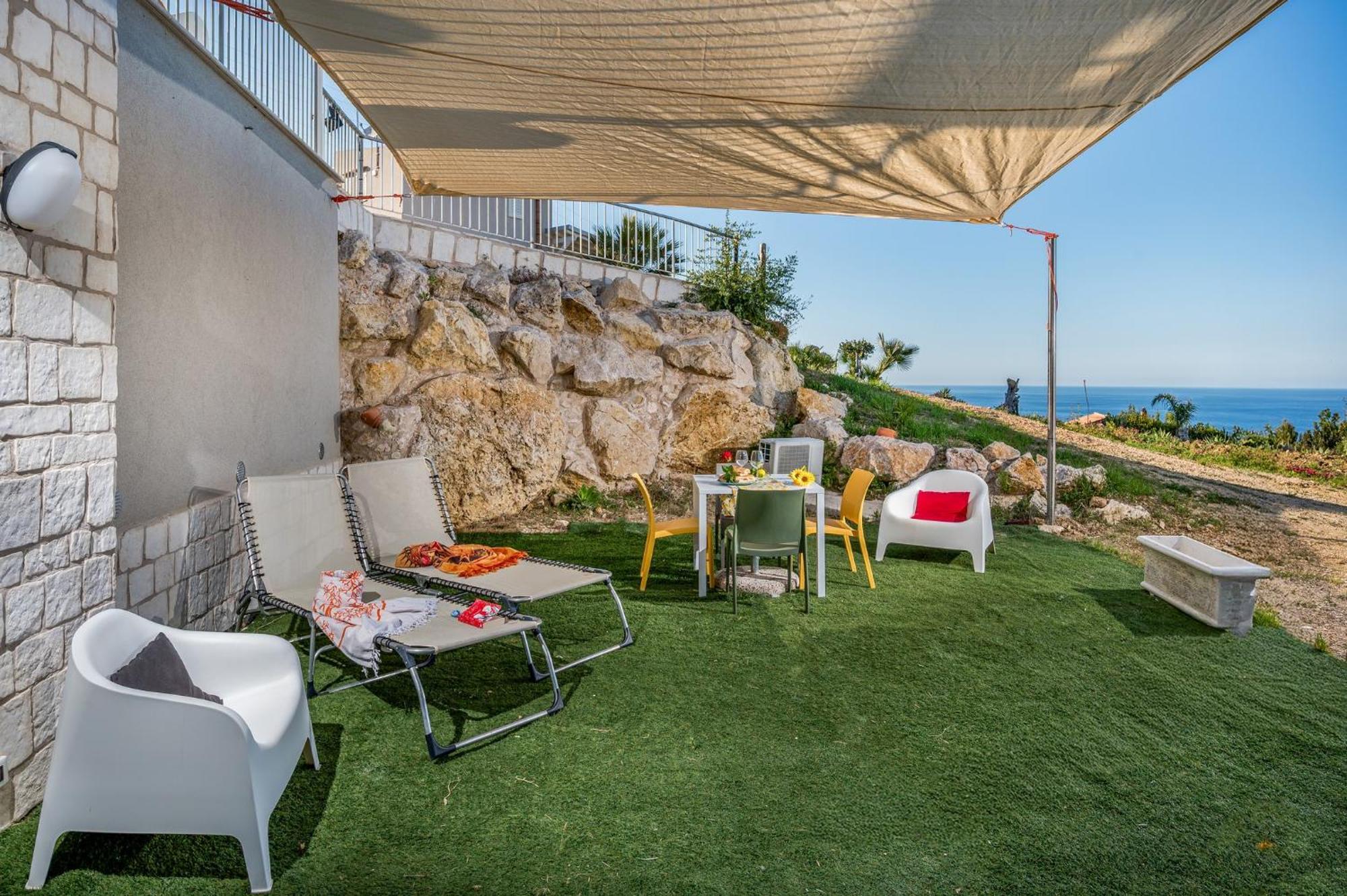 Holiday home La Finestra Sul Mare Dello Zingaro