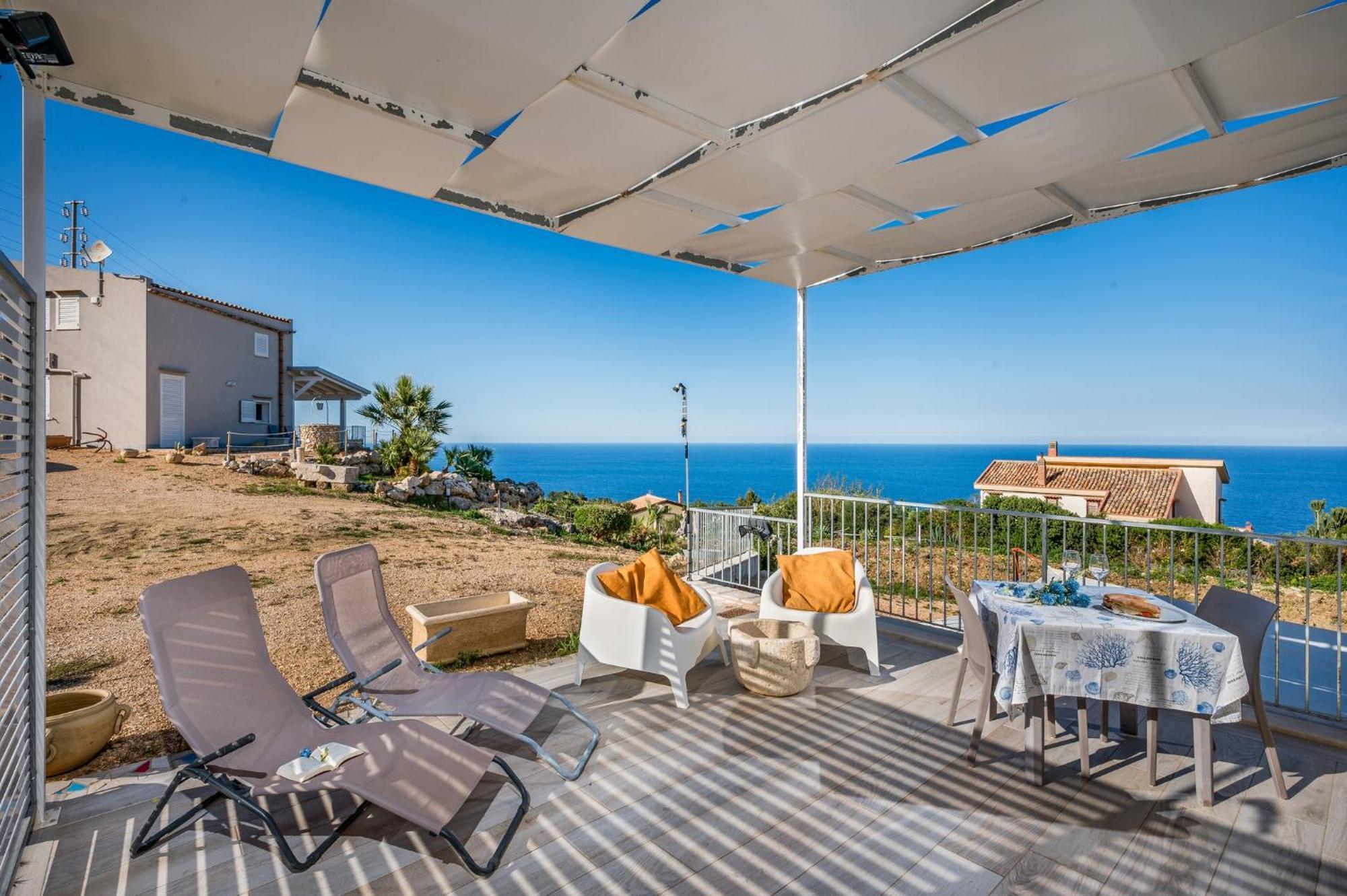 La Finestra Sul Mare Dello Zingaro Scopello (Sicily)